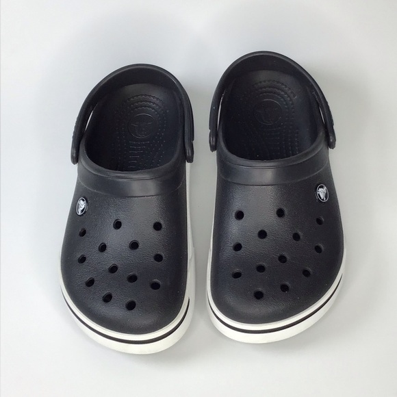 CROCS Crocband Clog in Black Size 7. - Picture 4 of 8